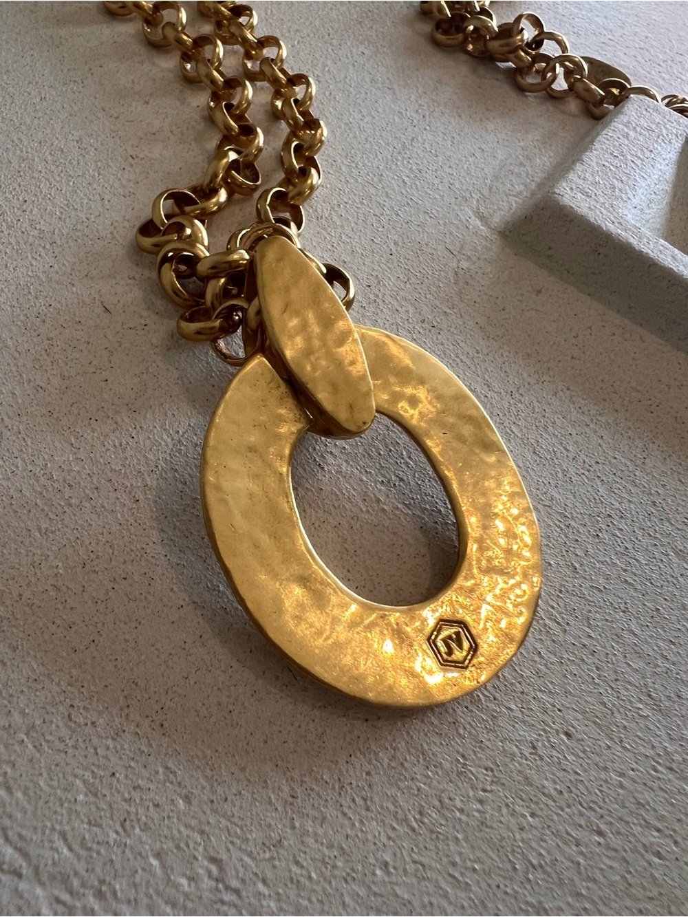 Julie Vos Palermo Gold Chunky Chain Necklace with Circular Pendant - Picture 8 of 10